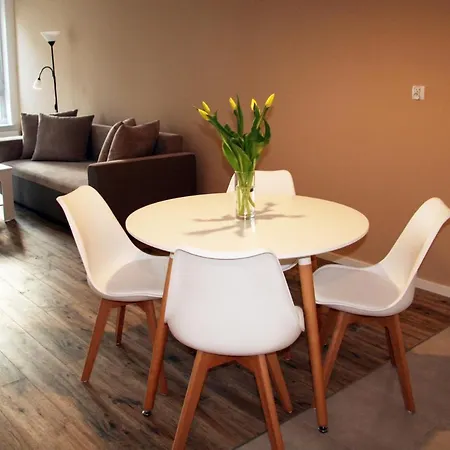 Apartament Platany *